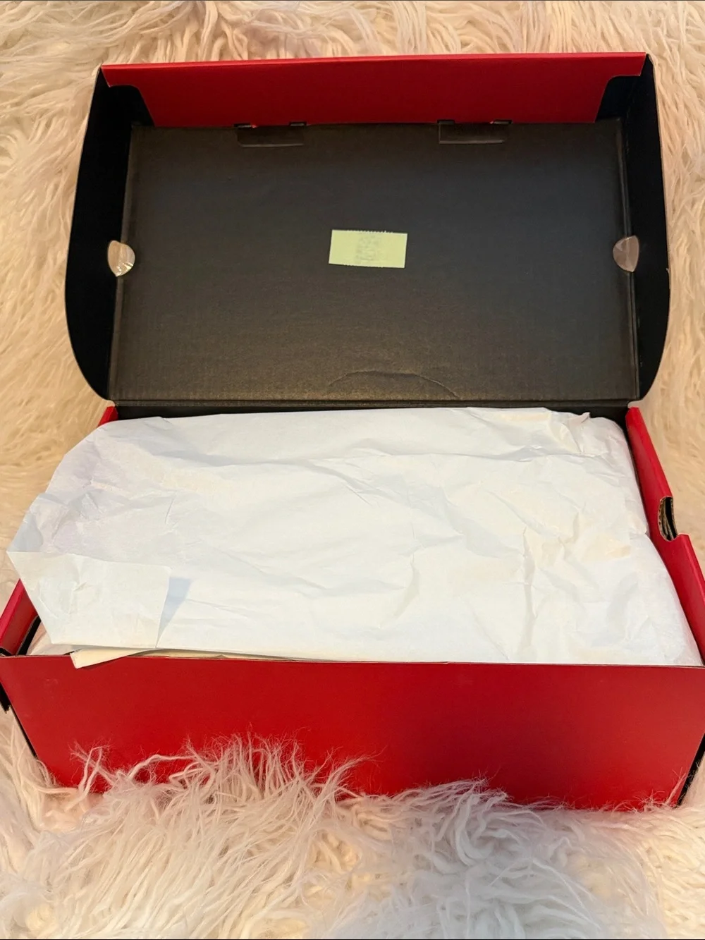 NIB Hugo Women's Lyssa Fur Lined Platform Sneaker Size 10